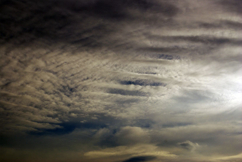Beautiful altocumulus cloud structure with parallel bands