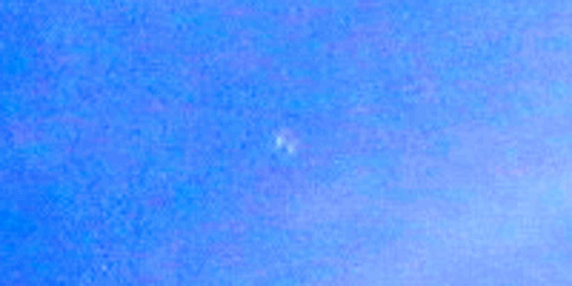 UFO with two reflections (or light sources)