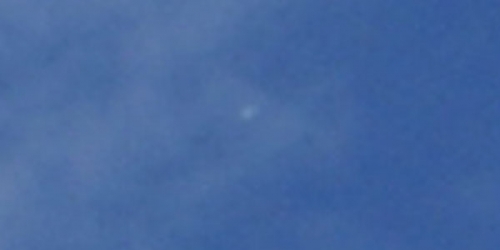 DSC00515-uap-2-002 White spherical object and black rectangular UFO unedited
