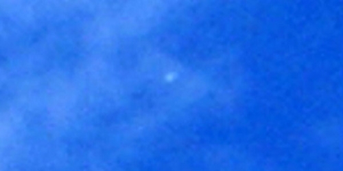 DSC00515-uap-2-003 White spherical object and black rectangular UFO Auto Contrast