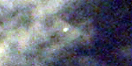 DSC00515-uap-2-005 White spherical object and black rectangular UFO Auto Contrast