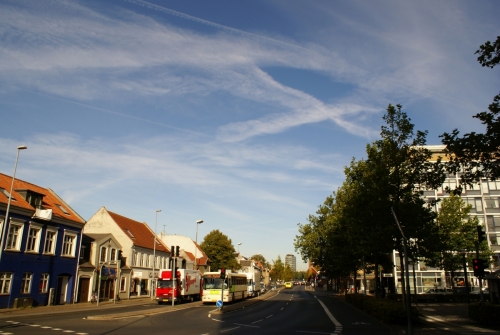 Contrails/chemtrails above Odense city DSC03990