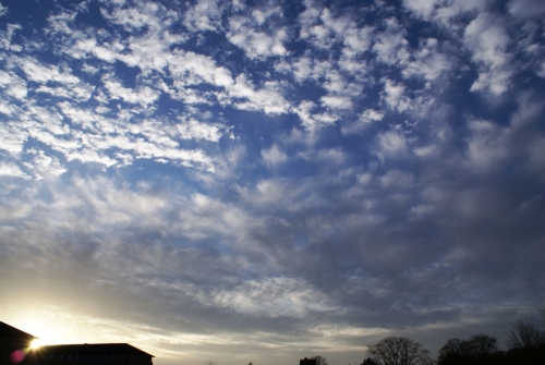Altocumulus and Cirrus clouds meet DSC05185