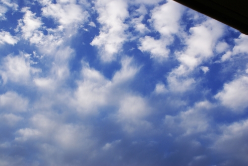 Altocumulus and Cirrus clouds meet DSC05191