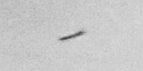 img6041-ufo-uap-object-3d-contrast-brightness-grayscale